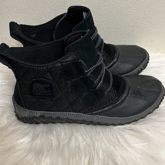 Sorel Shoes - Sorel Womens Out 'N About Plus Waterproof Duck Boots Size 7.5